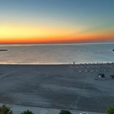 Valuri Si Nisip Apartment Constanta